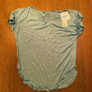UNIQLO AIRism Seamless Boat Neck Long T-Shirt - Womens XS - Green -New with Tags